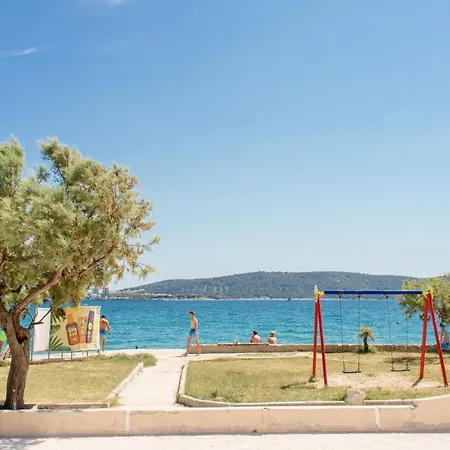 Casa de Férias Haus In Kastel Sucurac Mit Garten Und Bbq