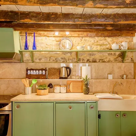 Casa de Férias Haus In Kastel Sucurac Mit Garten Und Bbq Kaštela