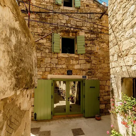 Haus In Kastel Sucurac Mit Garten Und Bbq *